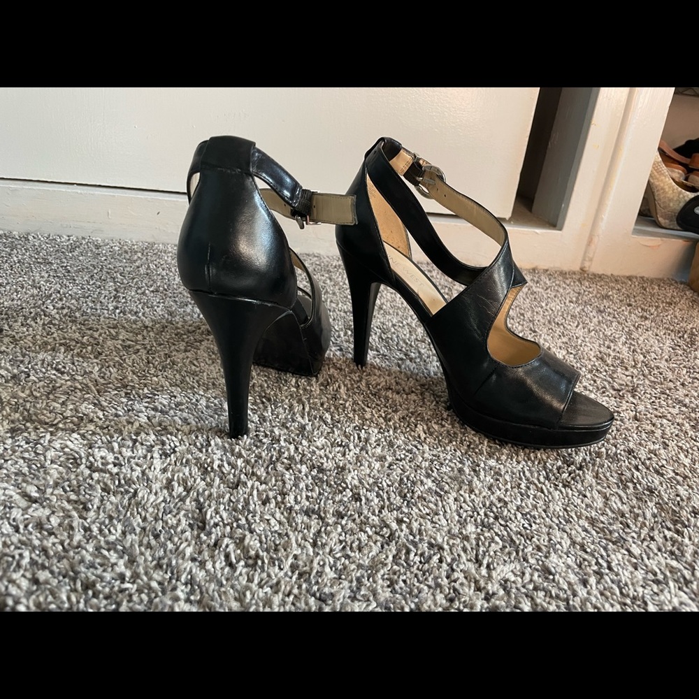 Nine West Strappy Heels size 7.5 - Picture 3 of 3